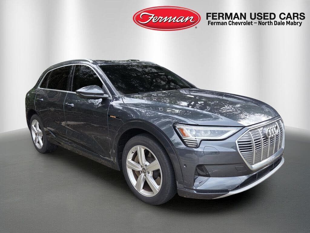 2019 AUDI e-tron
