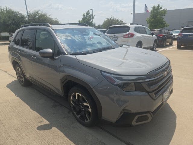 2025 SUBARU Forester