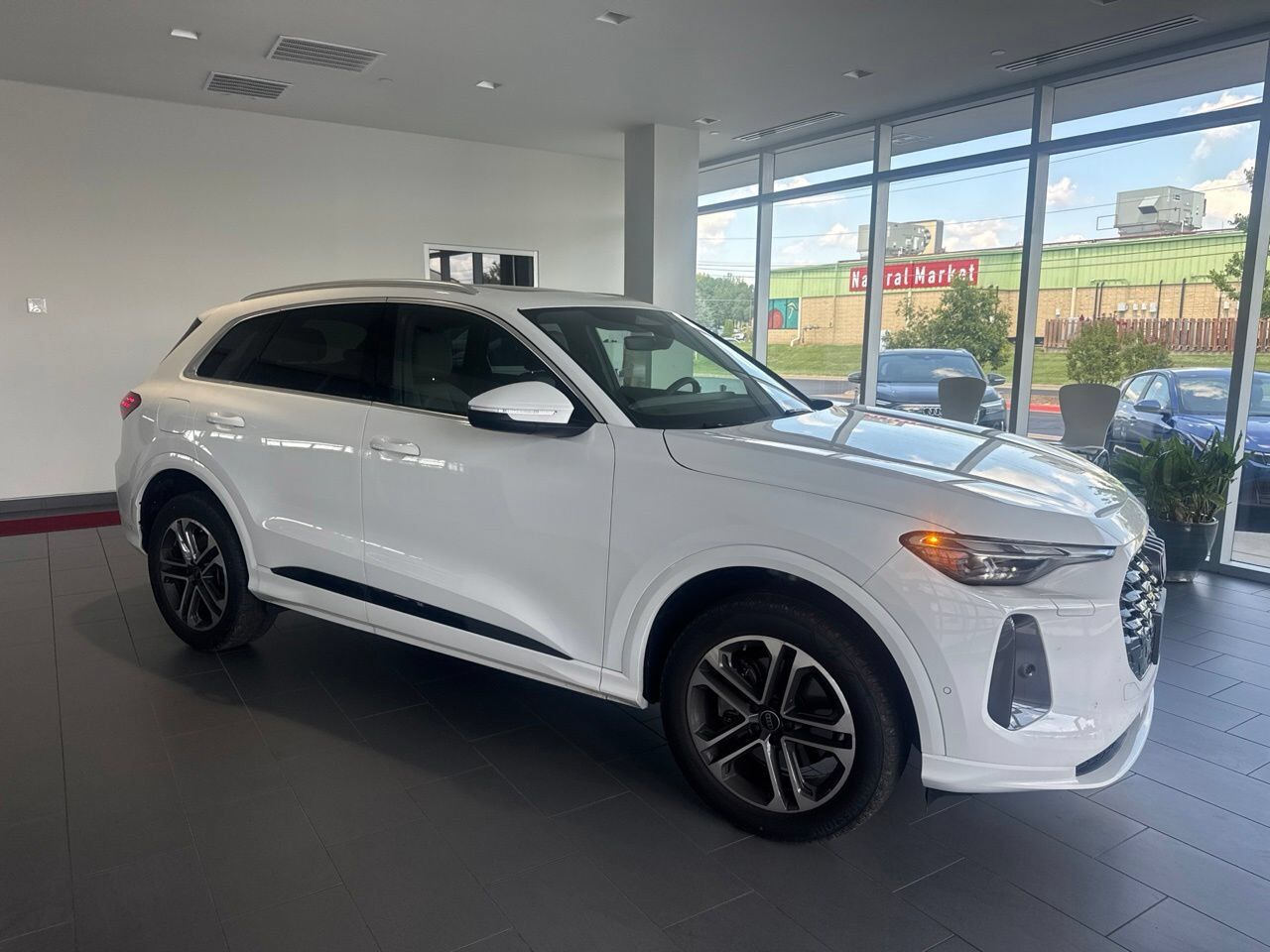 2025 AUDI Q5