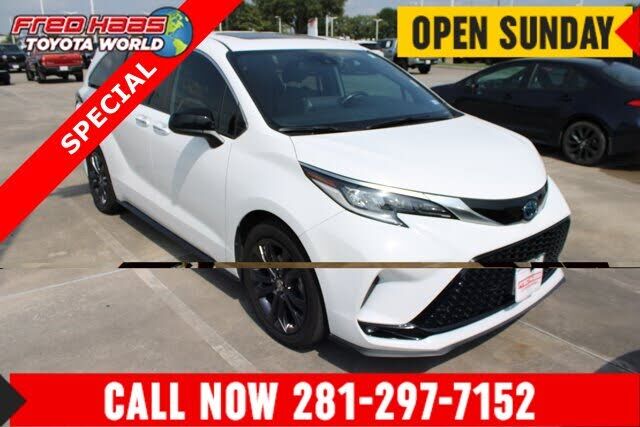 2023 TOYOTA Sienna