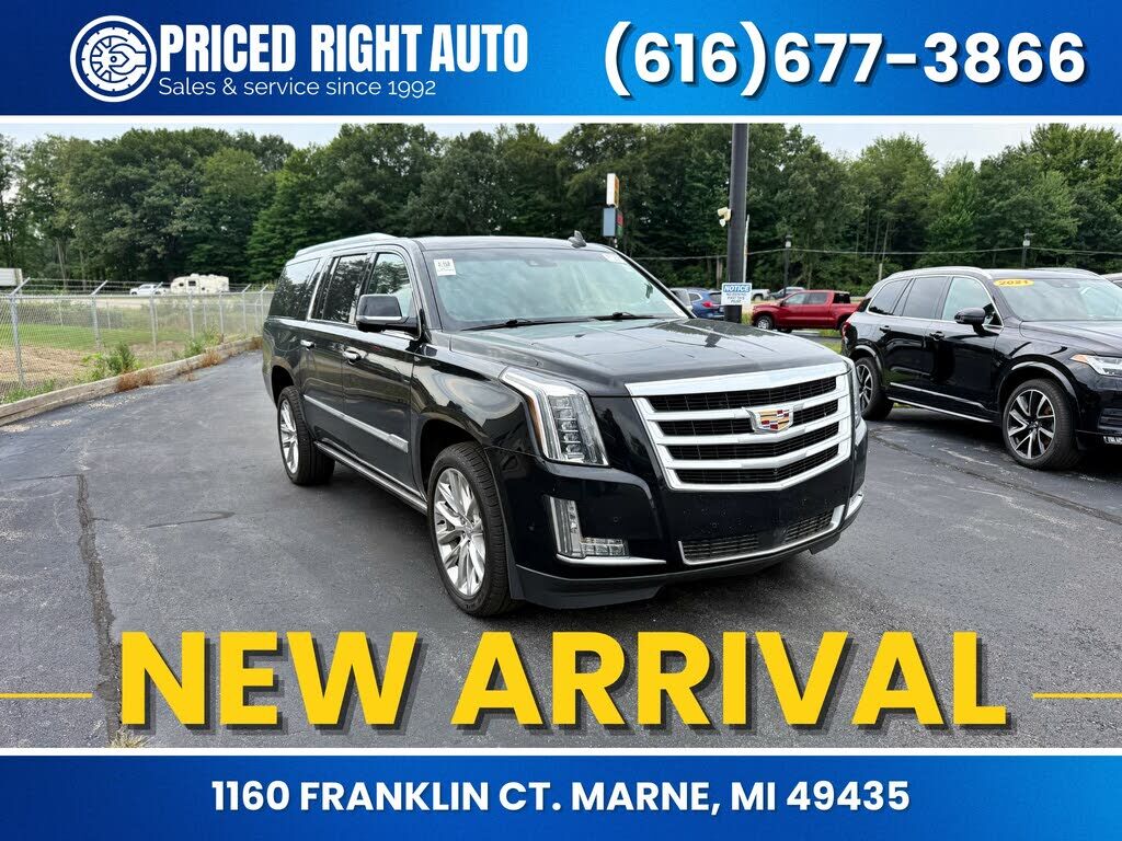2018 CADILLAC Escalade ESV