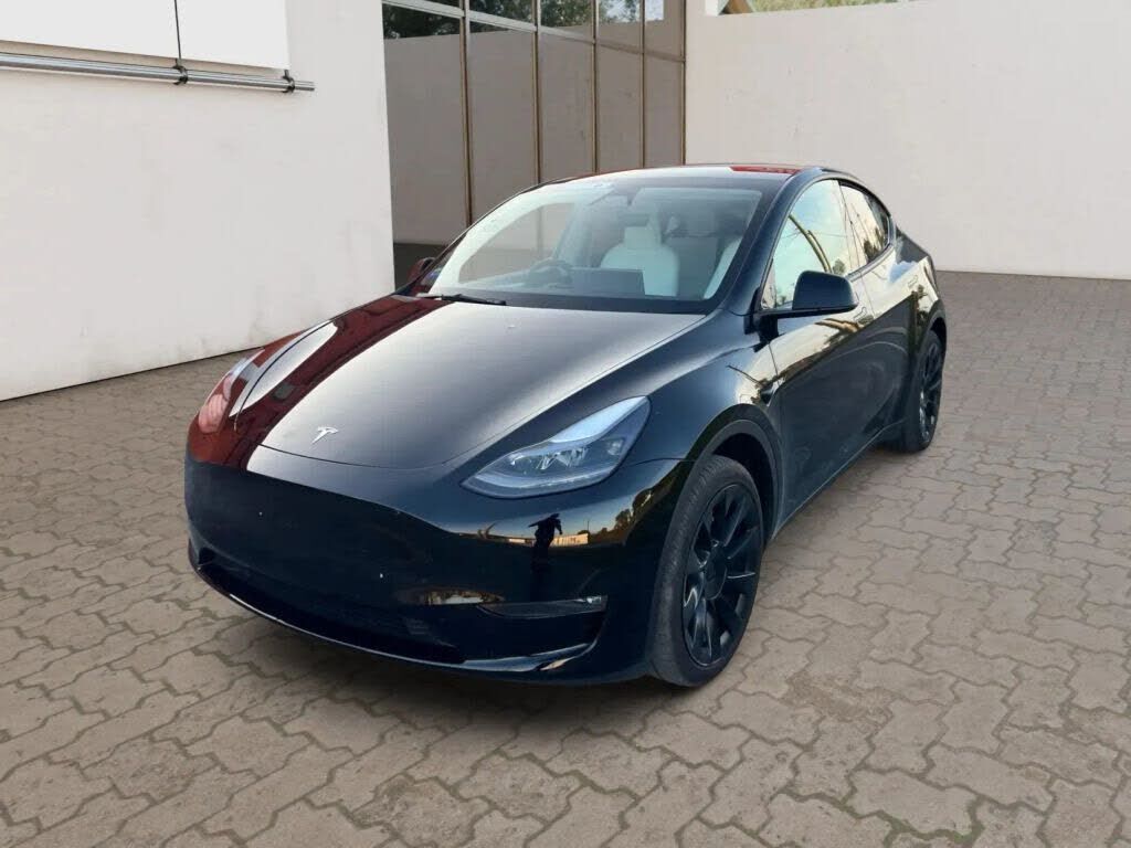 2021 TESLA Model Y