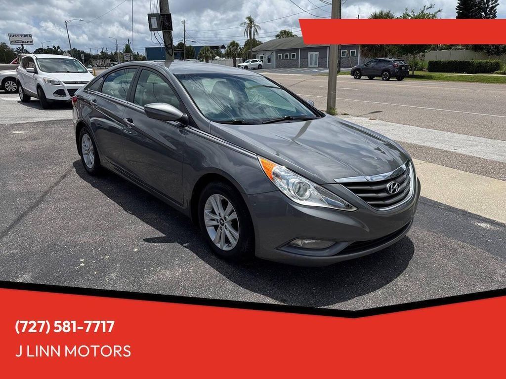 2013 HYUNDAI Sonata