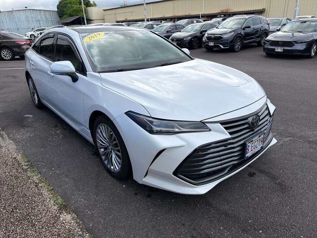 2019 TOYOTA Avalon