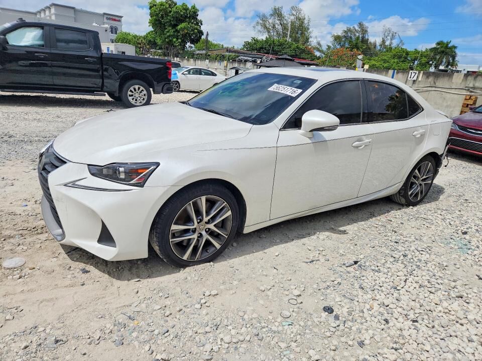 2020 LEXUS IS