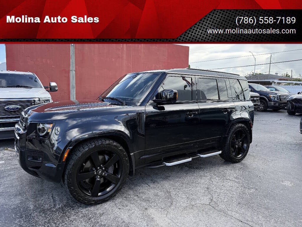 2023 LAND ROVER Defender