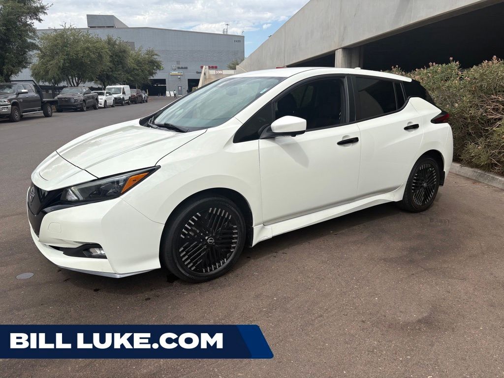 2023 NISSAN Leaf