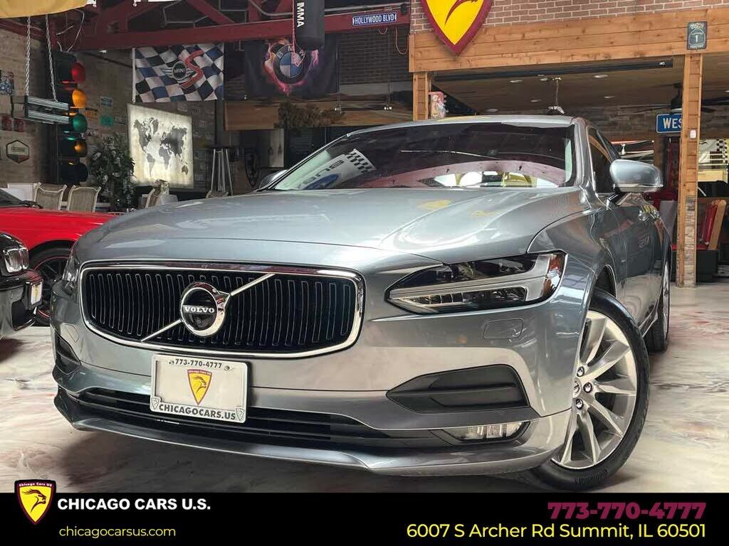 2017 VOLVO S90