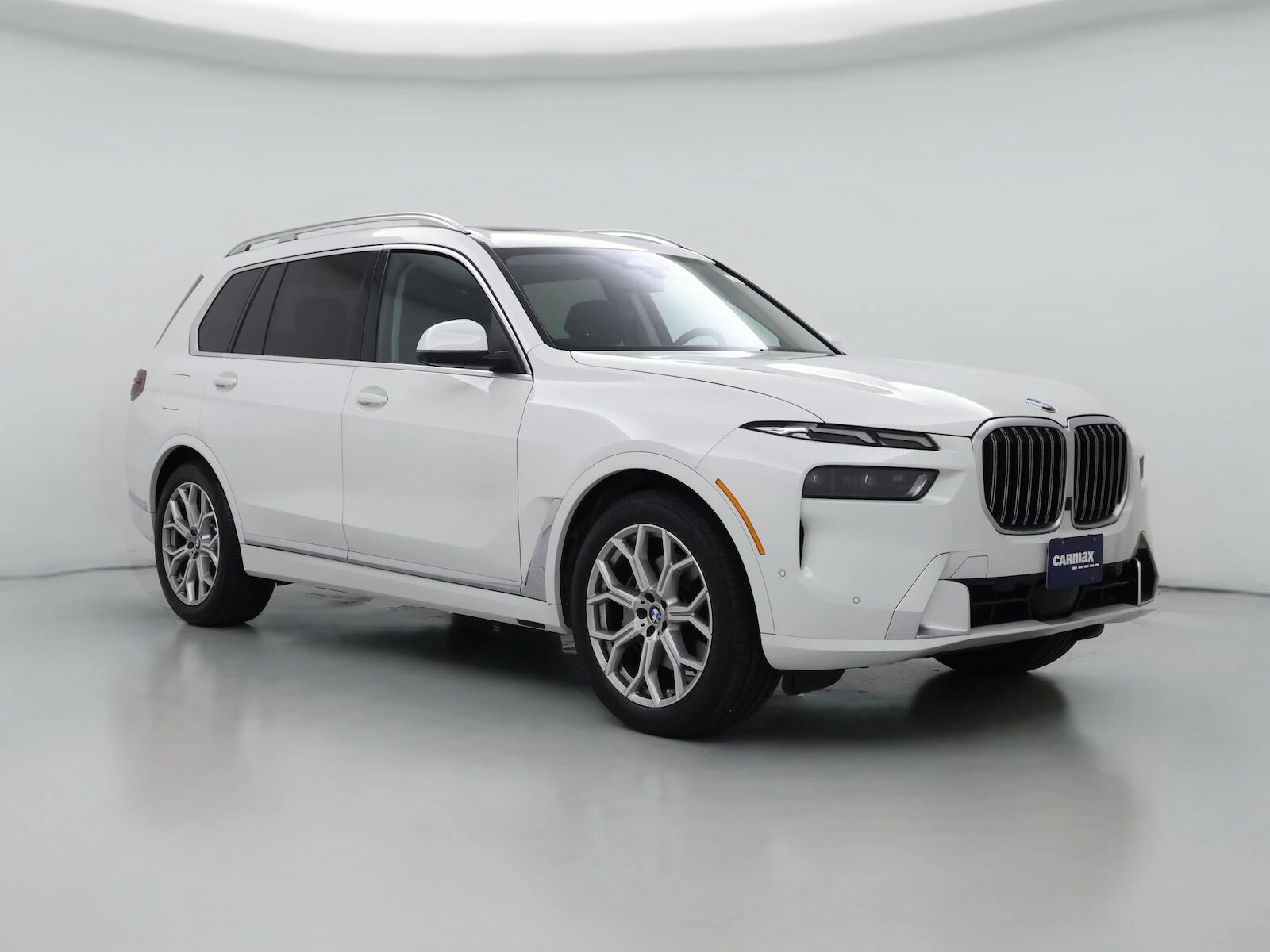 2023 BMW X7