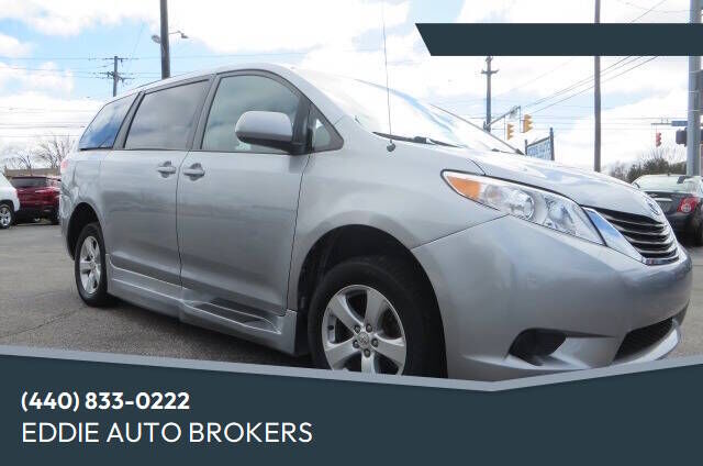 2012 TOYOTA Sienna