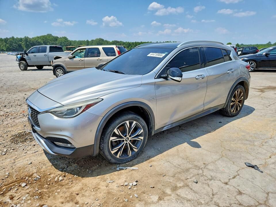 2017 INFINITI QX30