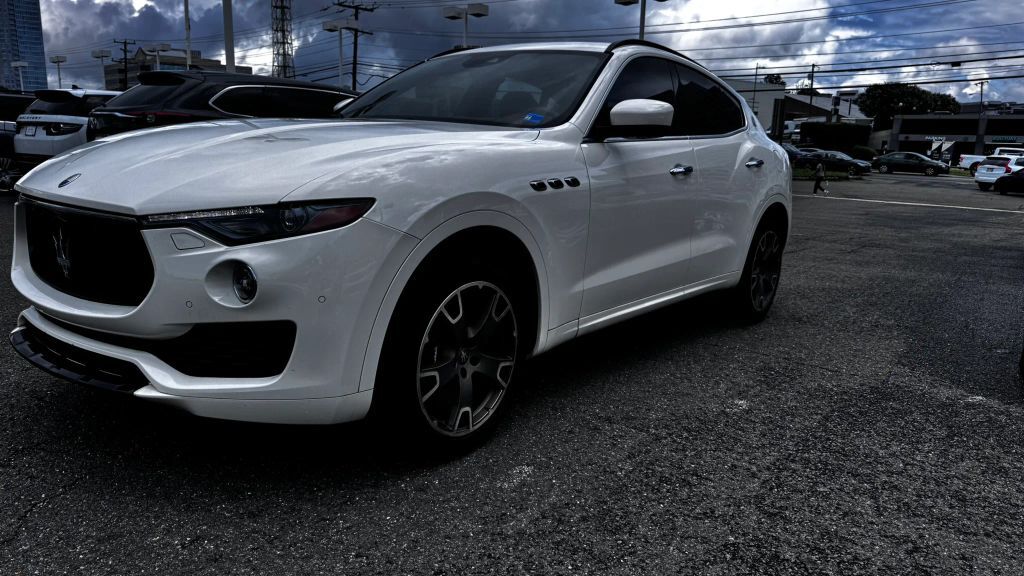 2017 MASERATI Levante