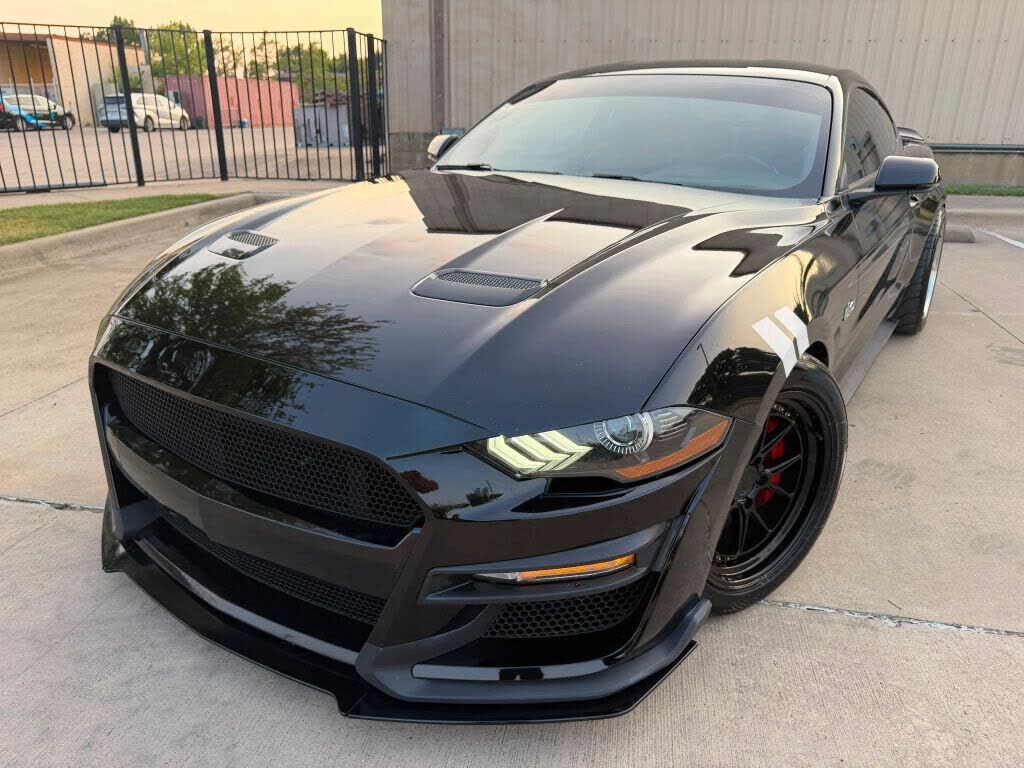 2019 FORD Mustang