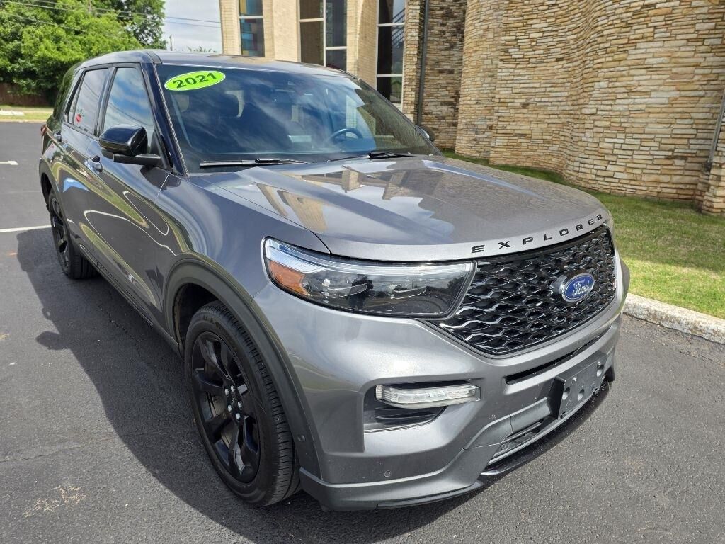 2021 FORD Explorer