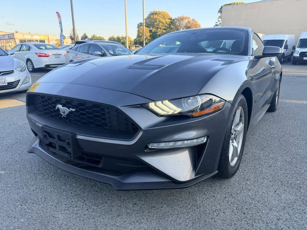 2018 FORD Mustang