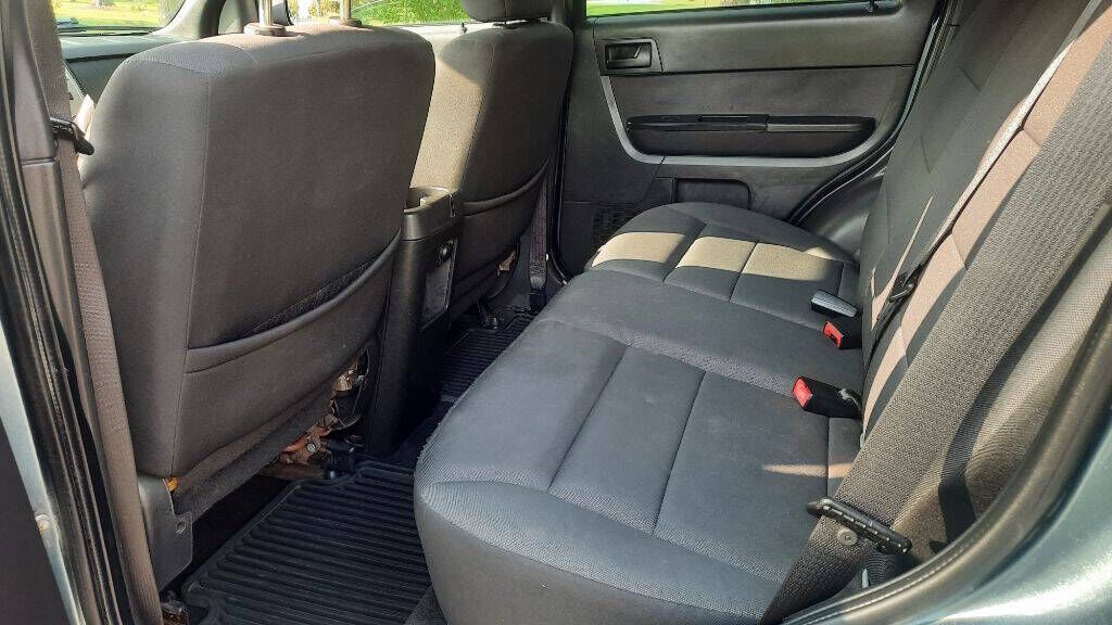2010 FORD Escape
