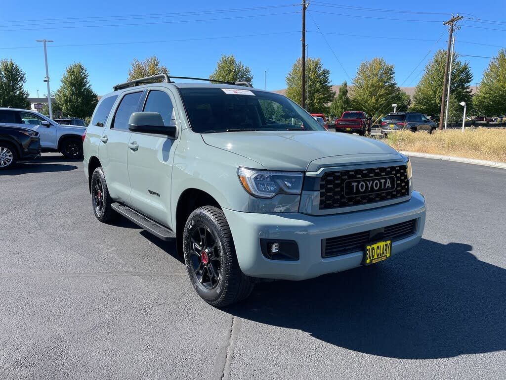 2021 TOYOTA Sequoia