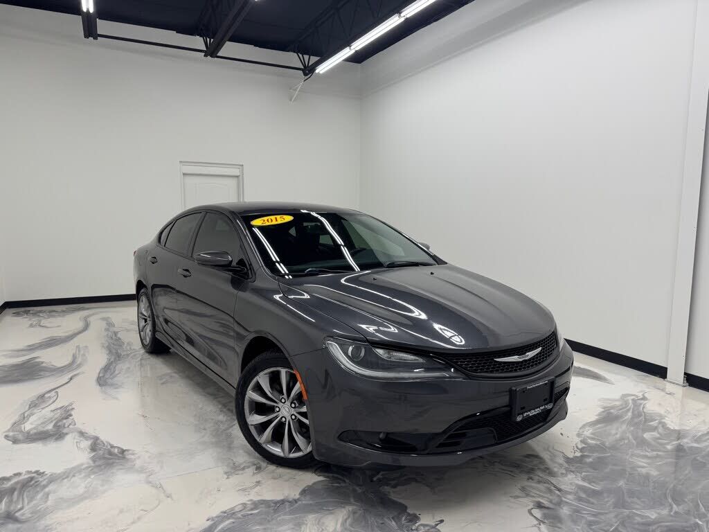 2015 CHRYSLER 200