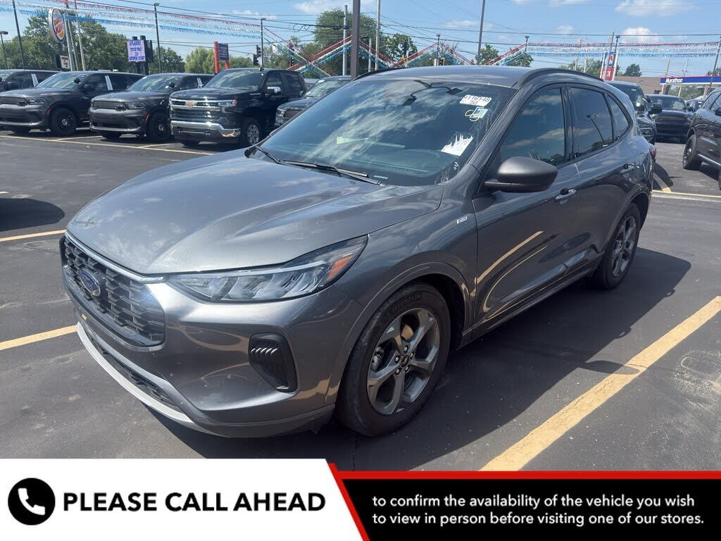 2023 FORD Escape