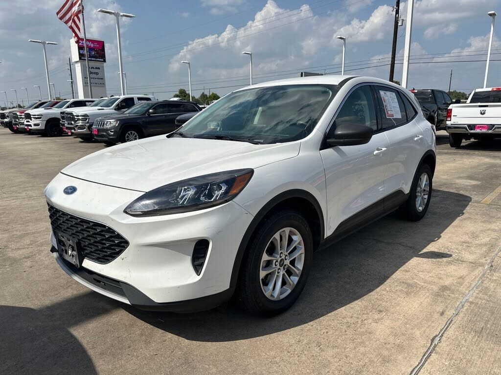 2022 FORD Escape