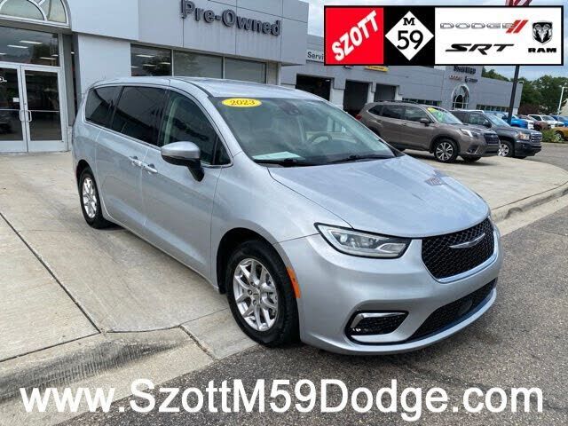 2023 CHRYSLER Pacifica