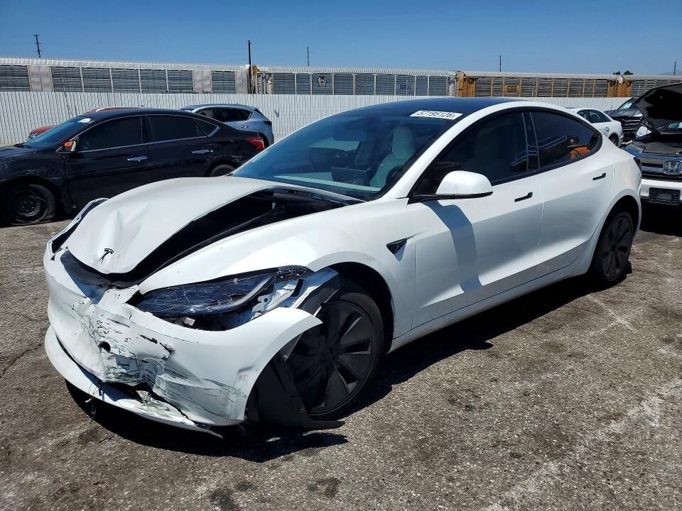 2026 TESLA Model 3