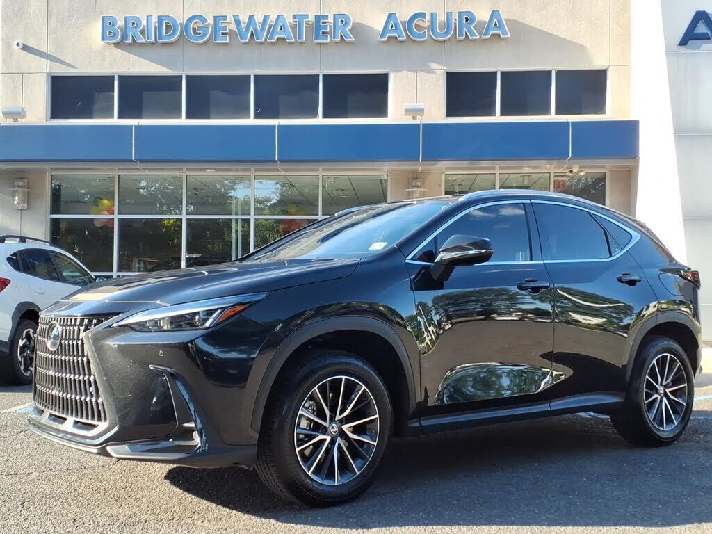 2025 LEXUS NX
