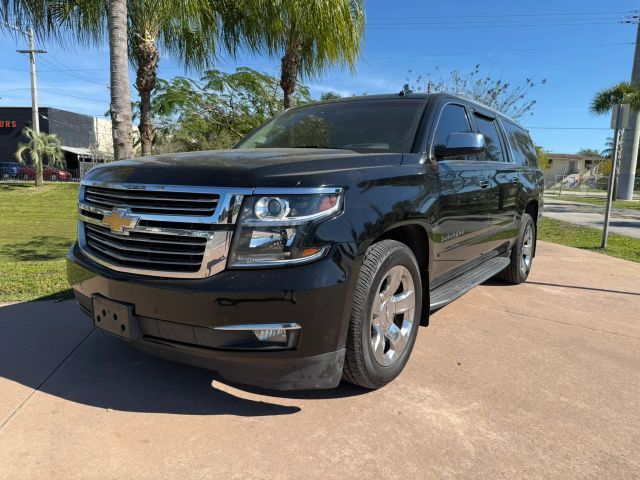 2017 CHEVROLET Suburban