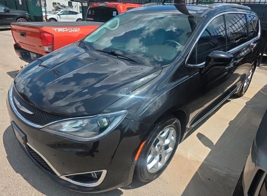 2020 CHRYSLER Pacifica