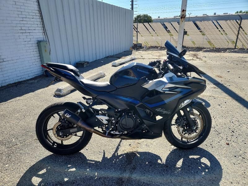 2025 KAWASAKI Ninja