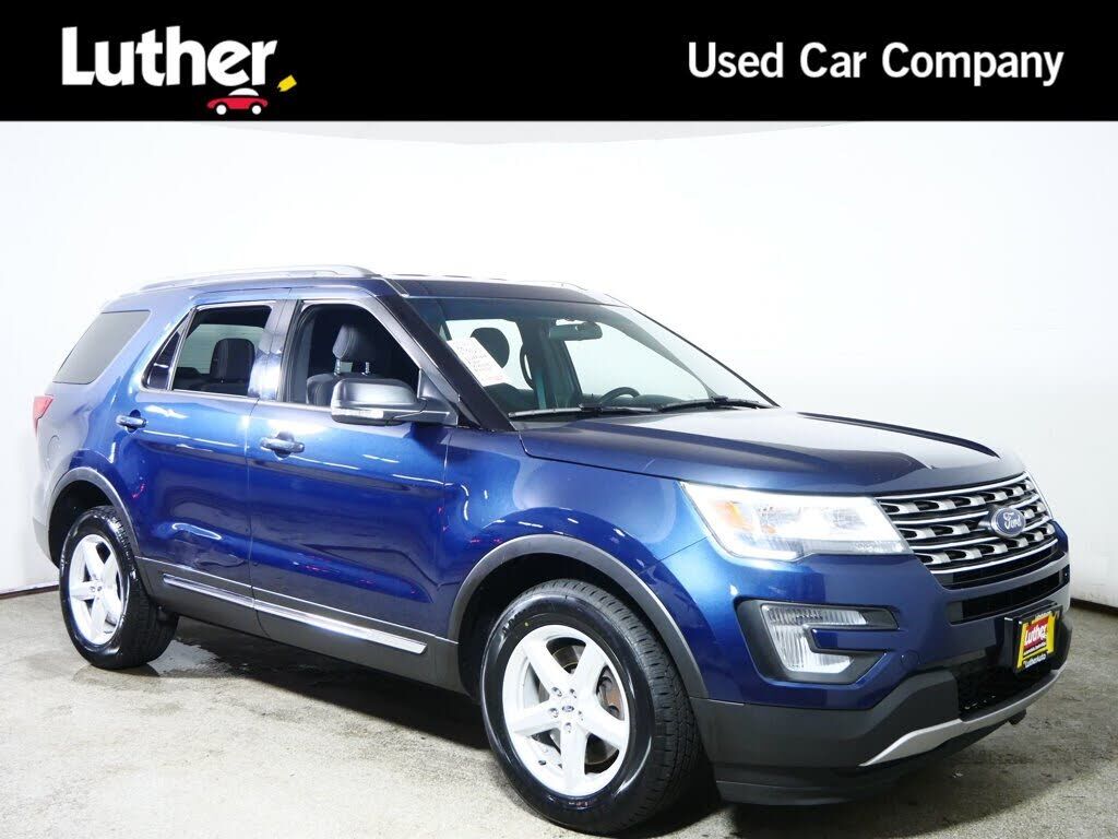 2017 FORD Explorer