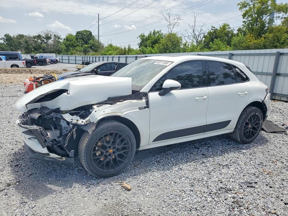 2020 PORSCHE Macan