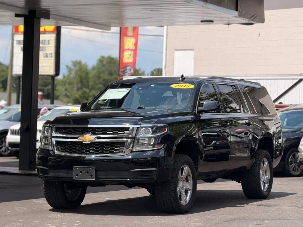 2017 CHEVROLET Suburban