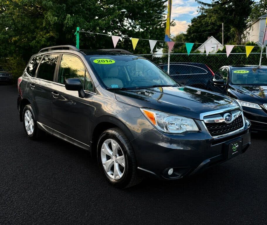 2014 SUBARU Forester