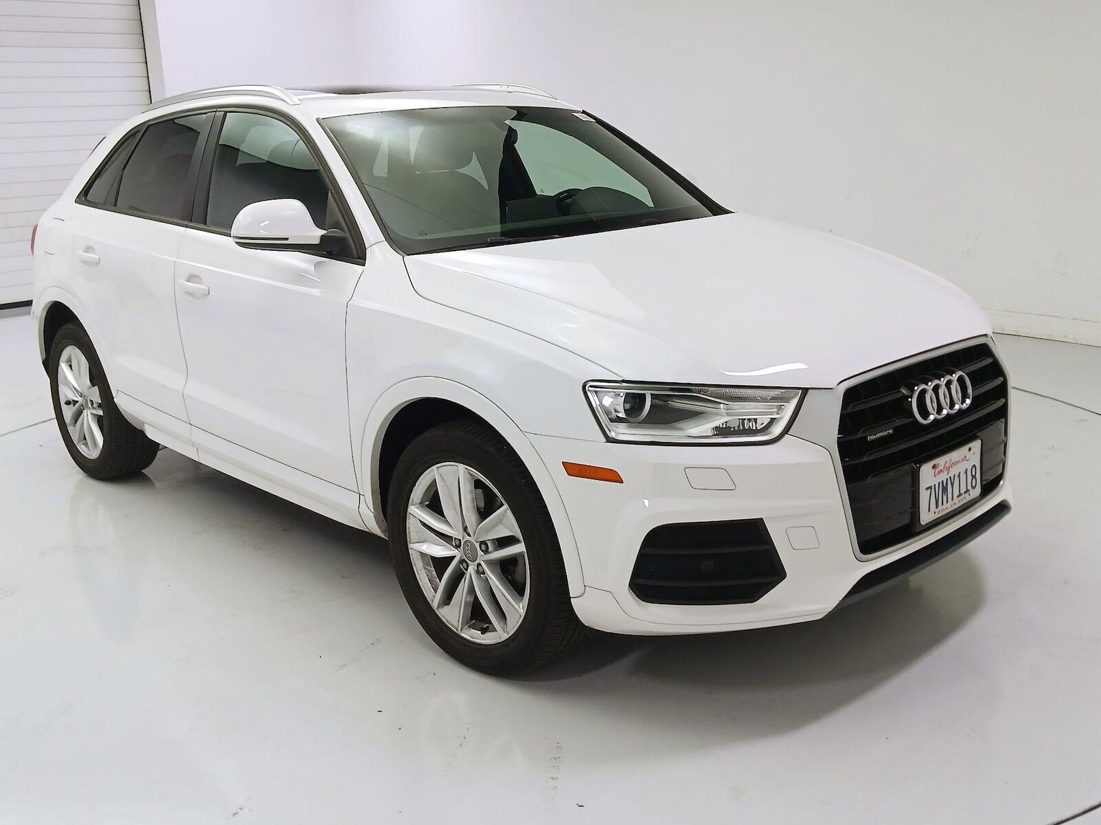 2017 AUDI Q3