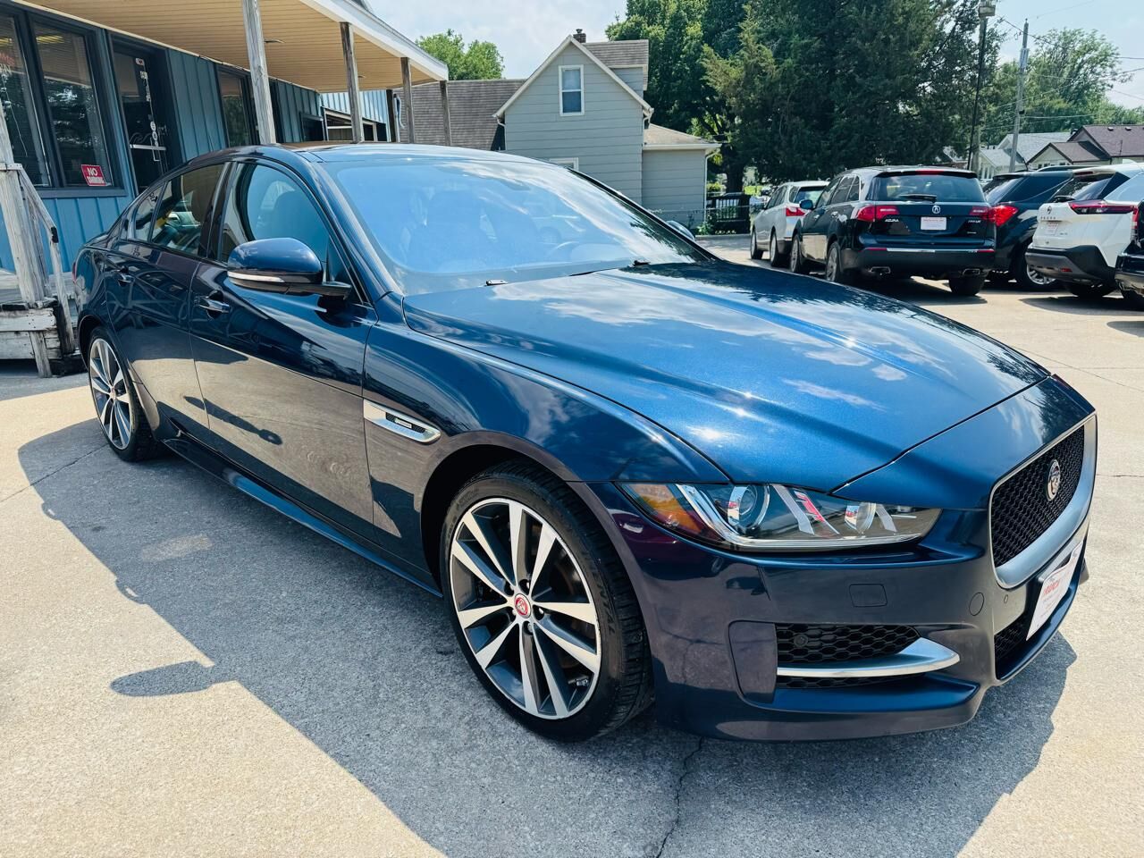 2017 JAGUAR XE