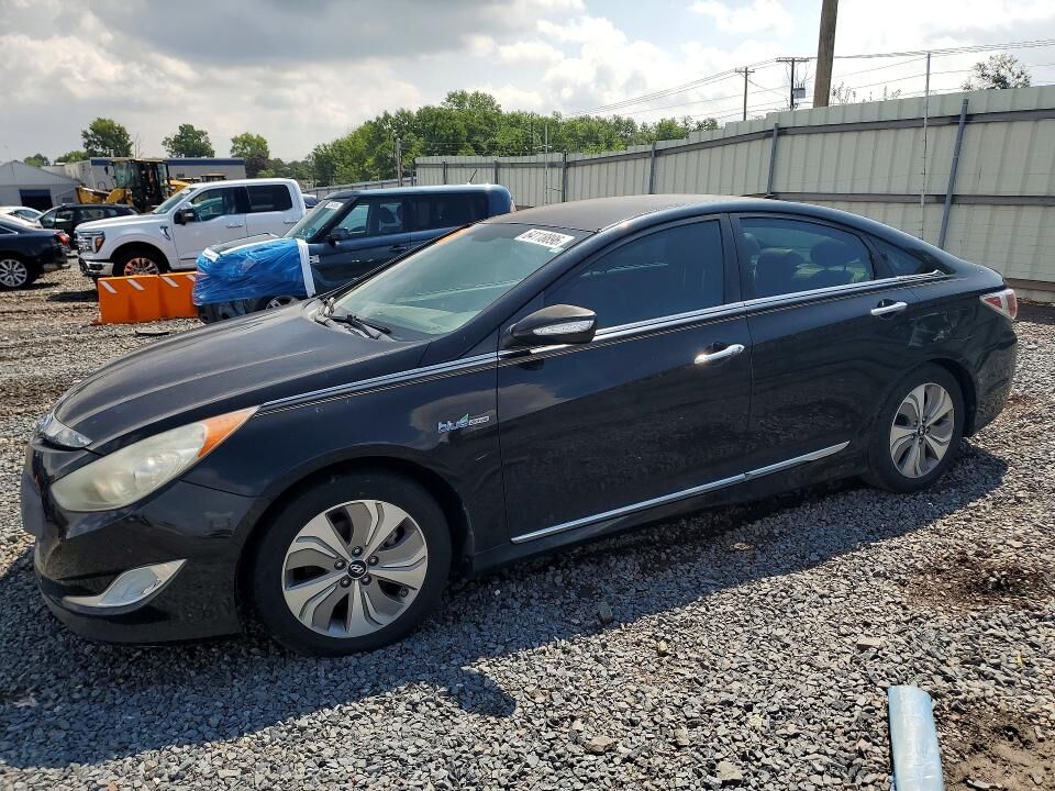 2013 HYUNDAI Sonata