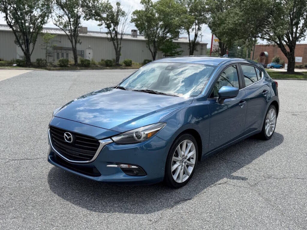 2017 MAZDA Mazda3