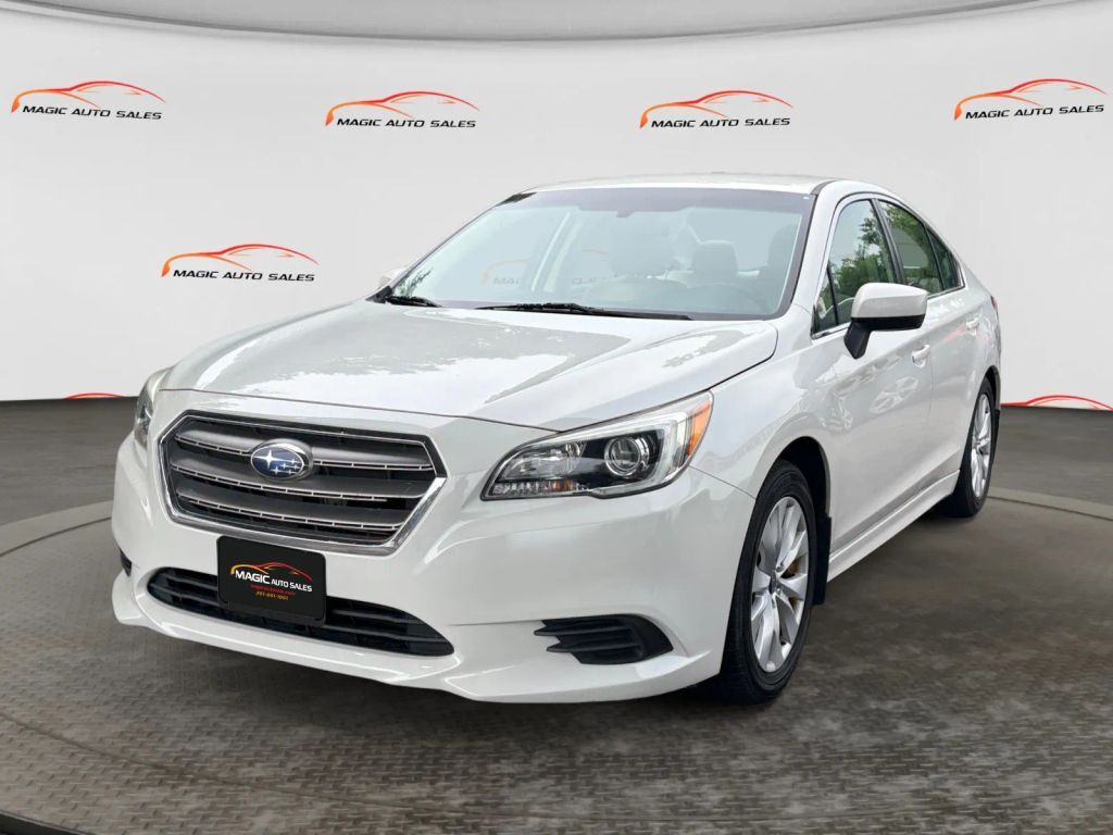 2015 SUBARU Legacy