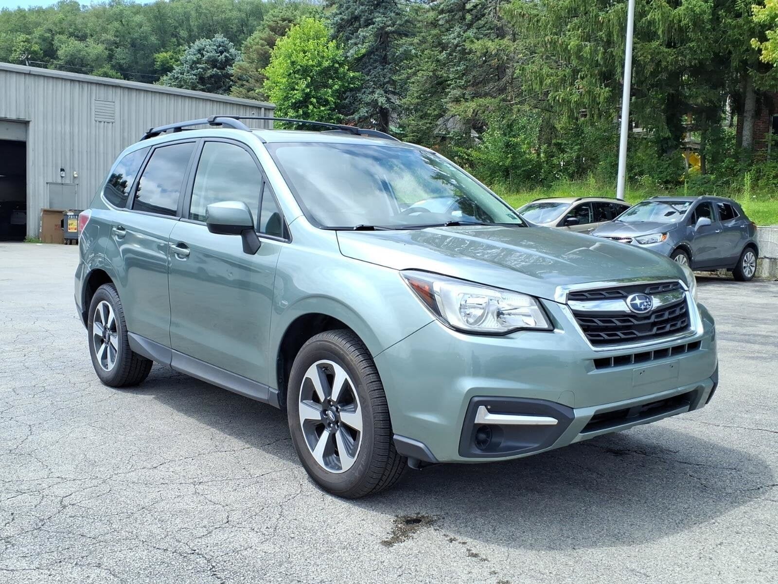 2017 SUBARU Forester