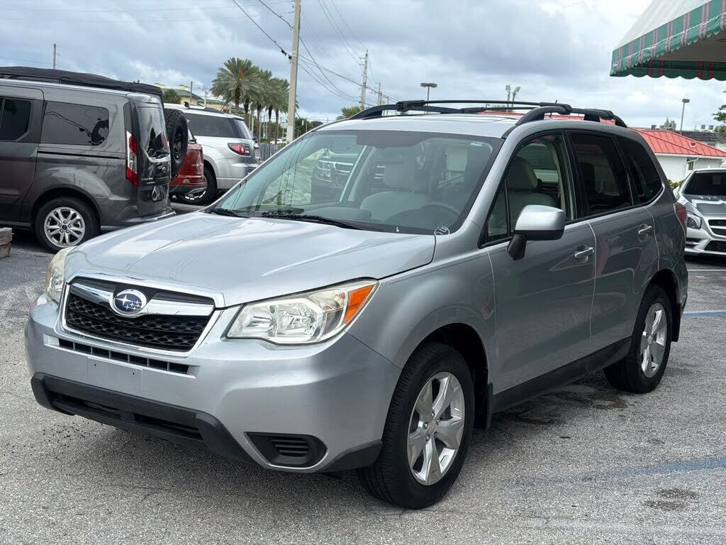 2015 SUBARU Forester