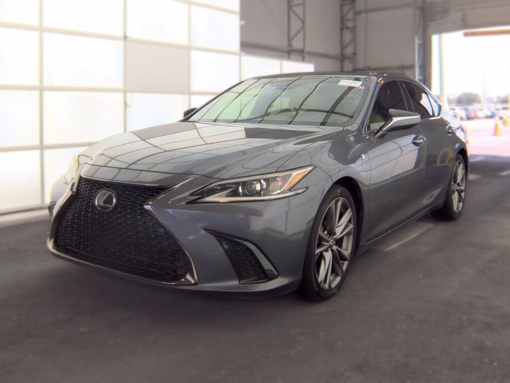 2019 LEXUS ES