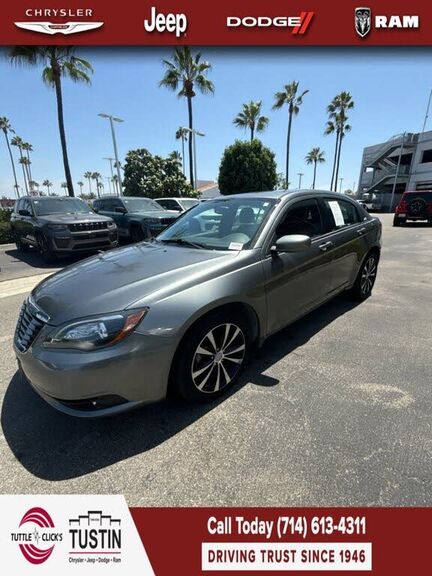 2012 CHRYSLER 200