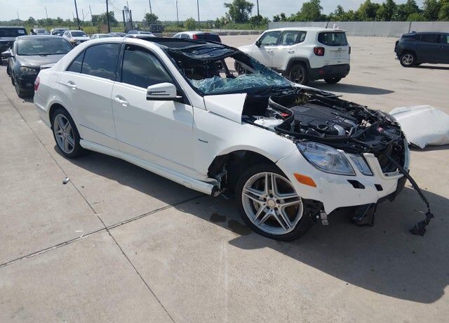2012 MERCEDES-BENZ E-Class