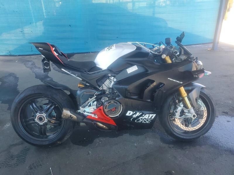 2023 DUCATI Panigale