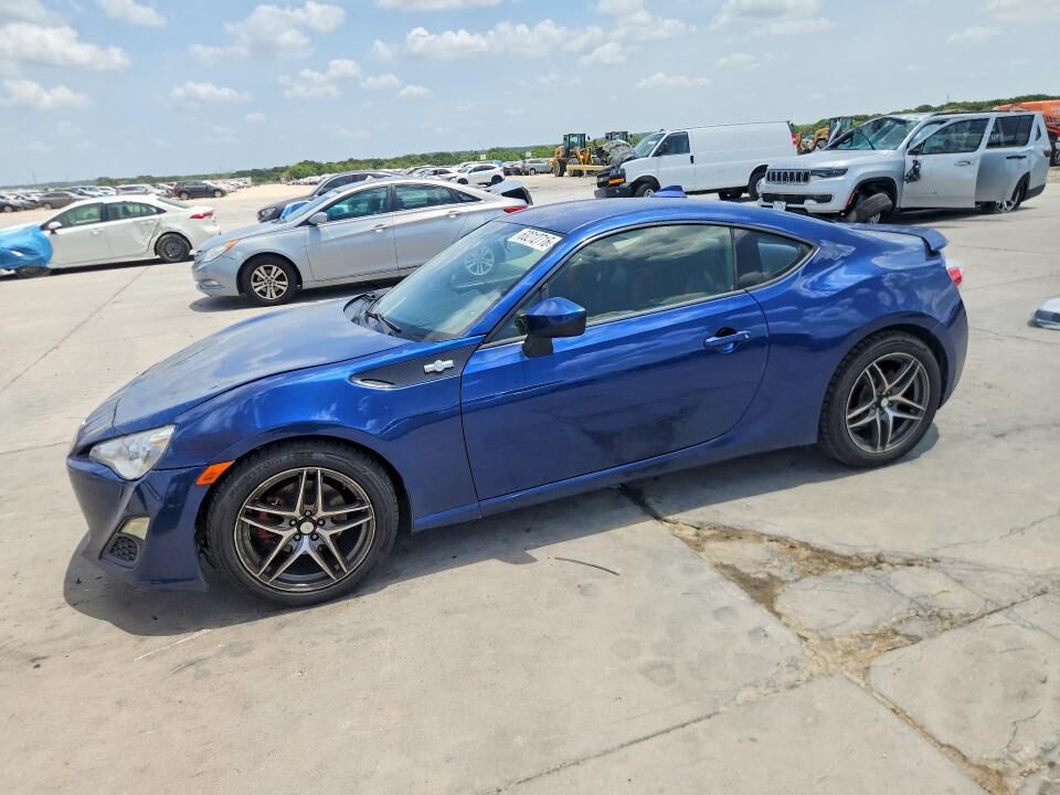 2013 TOYOTA Scion