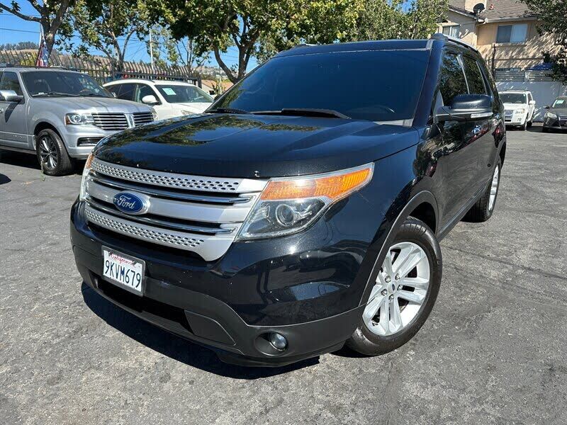 2014 FORD Explorer