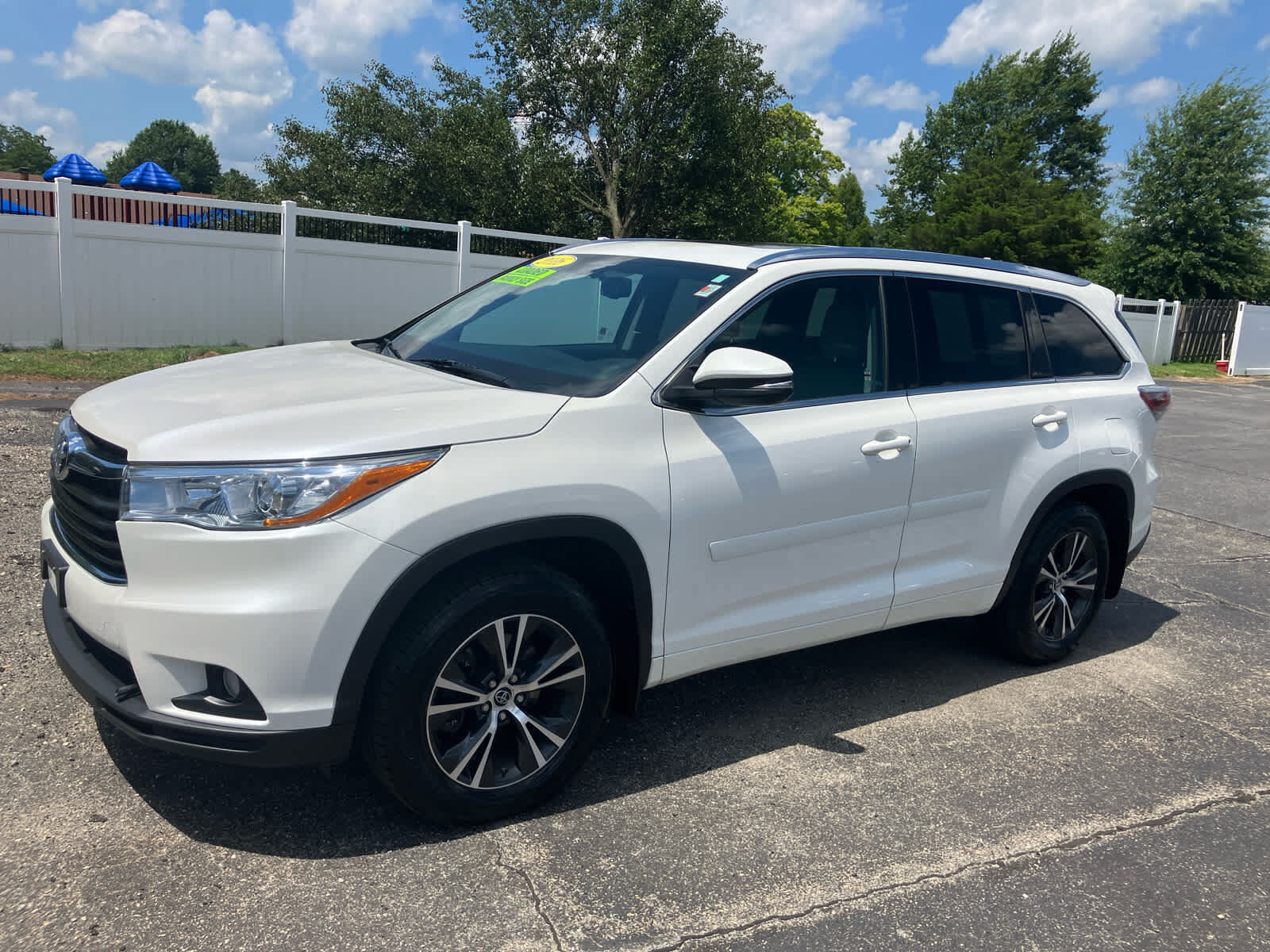 2016 TOYOTA Highlander