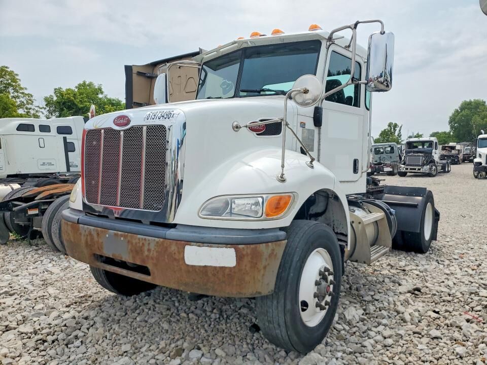 2018 PETERBILT 348