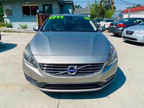 2014 VOLVO S60